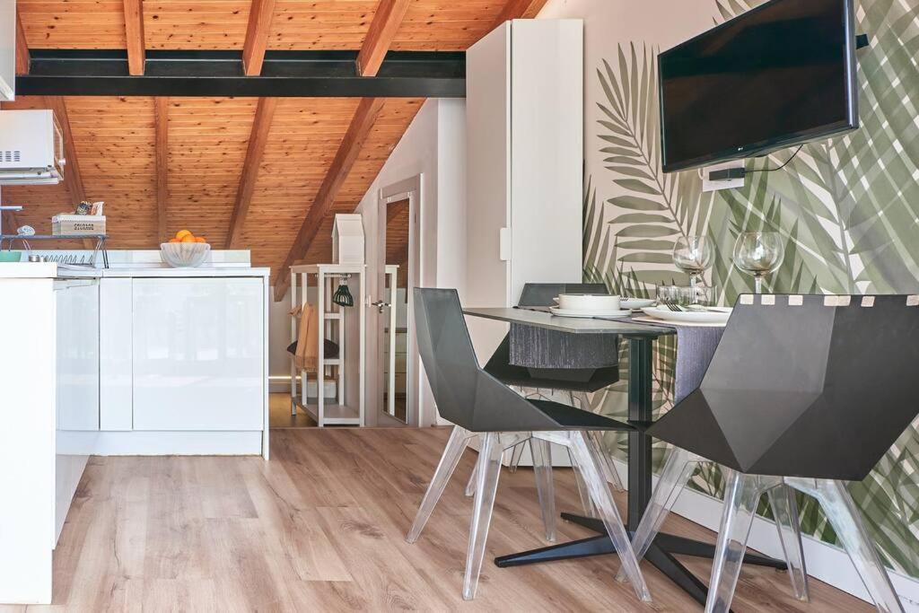 Sunny Cozy Penthouse With A Terrace At Plaza Del Carmen Valenza