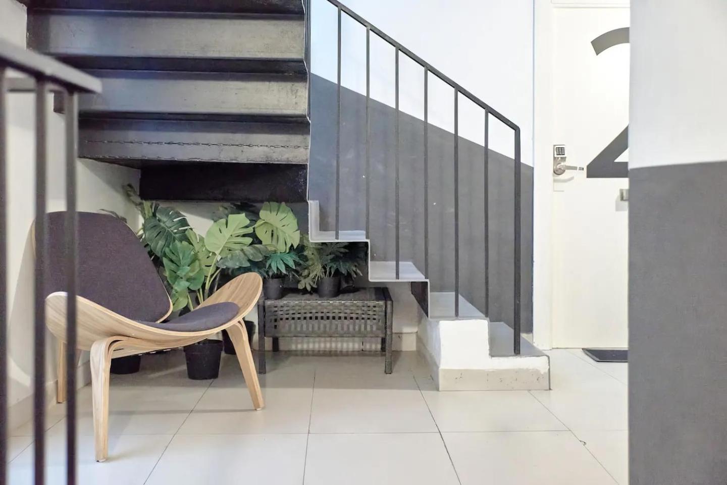 Sunny Cozy Penthouse With A Terrace At Plaza Del Carmen Appartamento