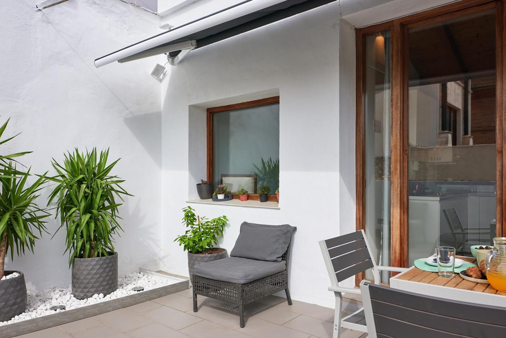 Sunny Cozy Penthouse With A Terrace At Plaza Del Carmen * Valenza